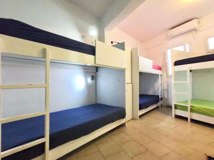 Fira Backpackers Place Eksteriør billede
